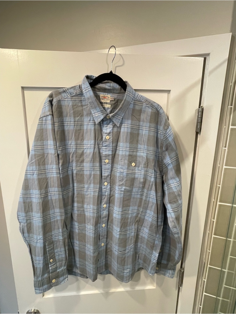 Men’s Faherty Light Blue and Gray Plaid Button-Down Shirt XXL Mint Condition